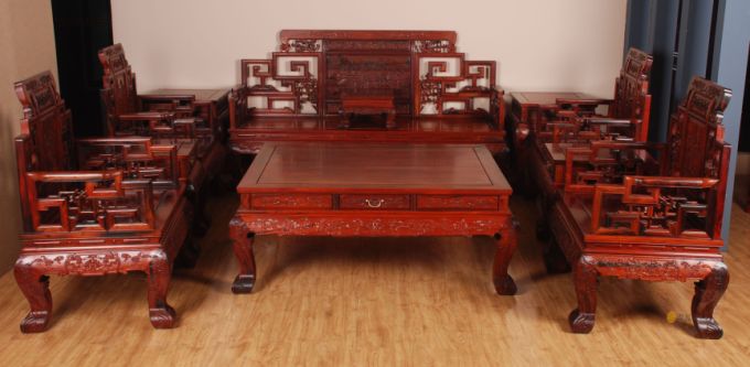 紅木家具市場(chǎng):這個(gè)夏天有點(diǎn)冷